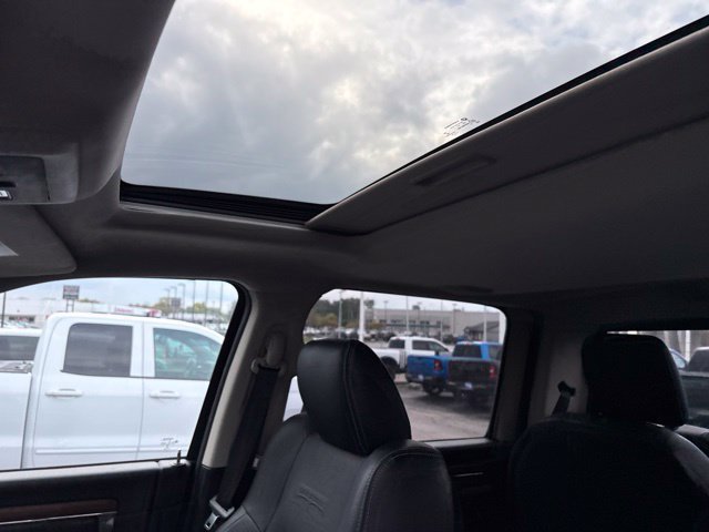 Used 2016 RAM 1500 Laramie w/ Convenience Group AWD/4WD image 23