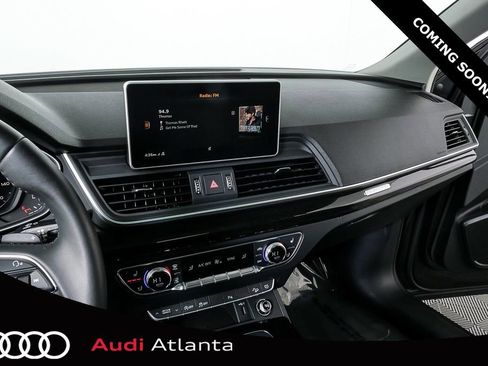 Used 2018 Audi Q5 2.0T w/ Premium Plus Package image 12