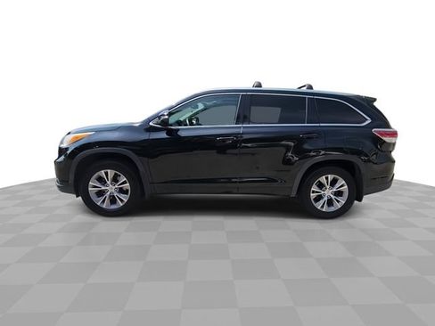Used 2014 Toyota Highlander XLE AWD/4WD image 5