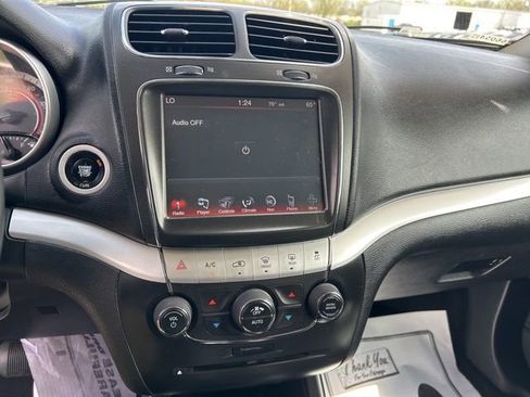 Used 2019 Dodge Journey GT w/ Nav & Sun Group image 7