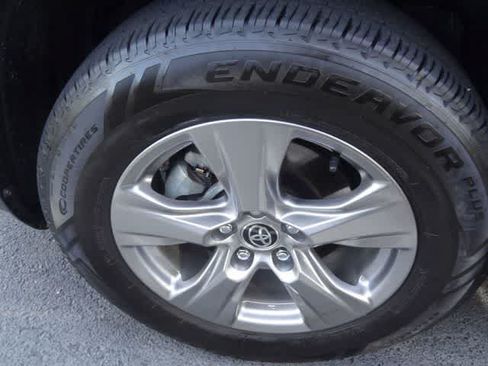 Used 2023 Toyota RAV4 XLE w/ Convenience Package AWD/4WD image 25