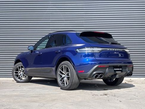 Certified 2026 Porsche Macan image 3