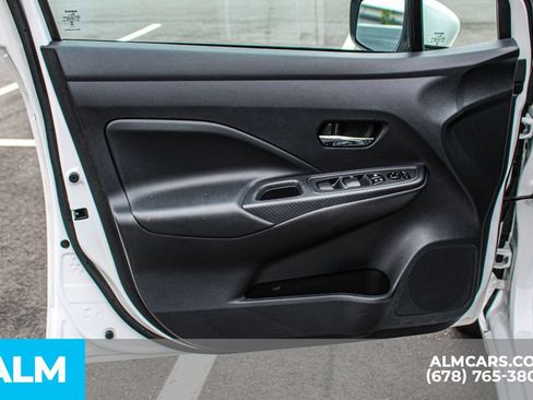 Used 2024 Nissan Versa SV FWD image 35