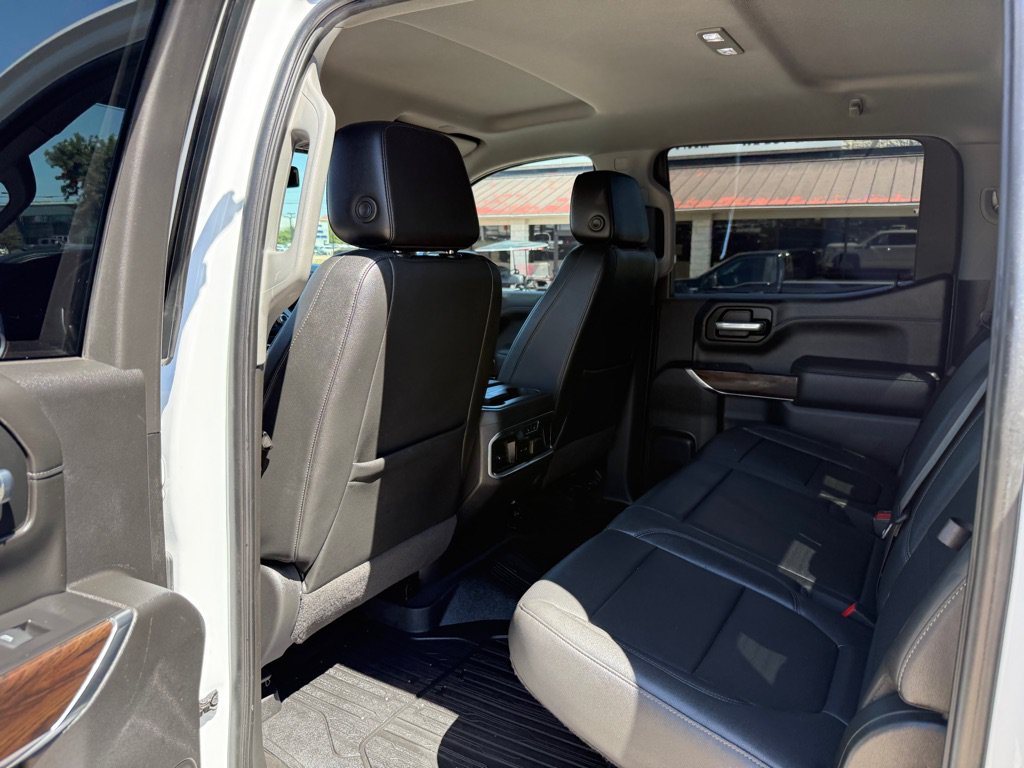 Used 2021 GMC Sierra 1500 SLT AWD/4WD image 16
