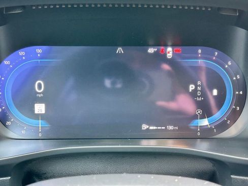 Used 2025 Volvo XC40 B5 Core image 20