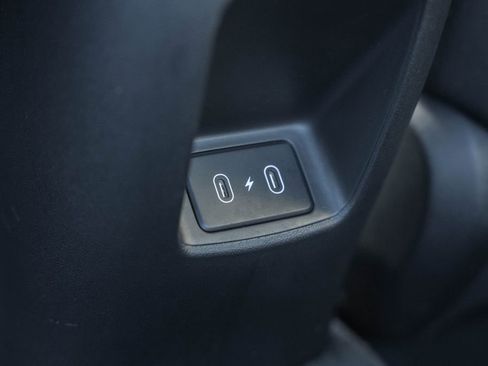 Certified 2025 Hyundai Elantra Sport image 29