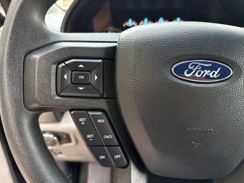 Used 2018 Ford F150 XLT AWD/4WD image 23