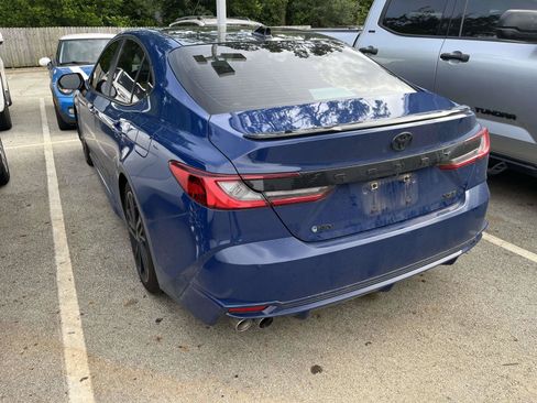 Used 2025 Toyota Camry XSE FWD image 6