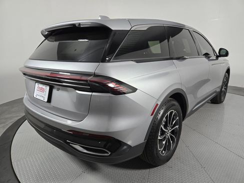 New 2026 Lincoln Nautilus Premier image 4