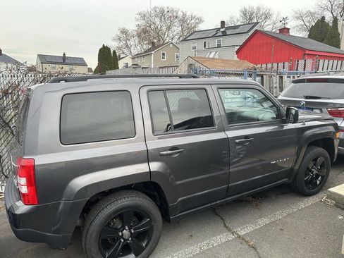 Used 2015 Jeep Patriot High Altitude image 2