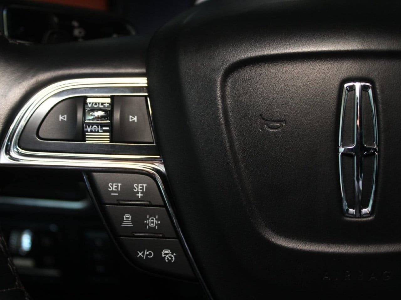Used 2024 Lincoln Navigator L 4WD image 35