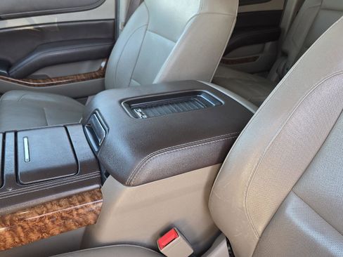 Used 2017 Chevrolet Suburban Premier image 45