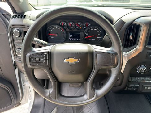 Used 2025 Chevrolet Silverado 2500 Custom w/ Custom Value Package AWD/4WD image 15