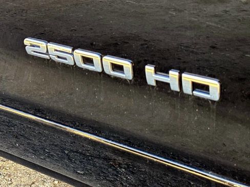 Used 2016 Chevrolet Silverado 2500 LT w/ LT Convenience Package image 9