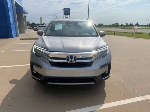 Used 2022 Honda Pilot Touring image 3