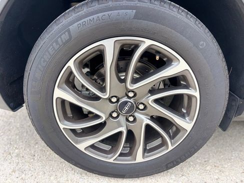 Used 2020 Lincoln Corsair FWD image 11