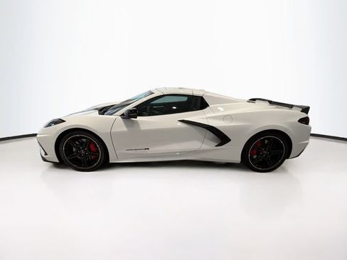 Used 2023 Chevrolet Corvette Stingray Premium Conv w/ Z51 Performance Package RWD image 27