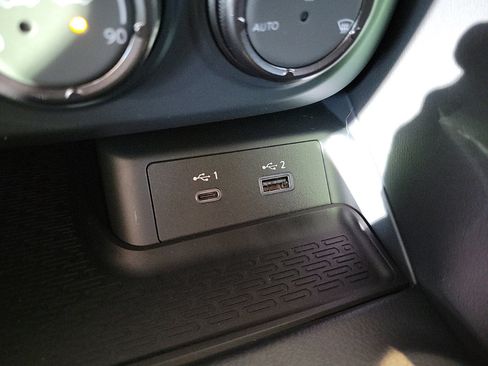 New 2024 Nissan Z Performance w/ Floor Mat Package image 22