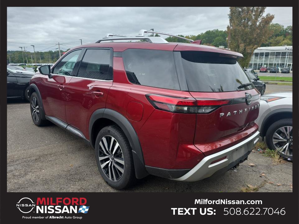 Certified 2023 Nissan Pathfinder Platinum w/ Cargo Package AWD/4WD image 3