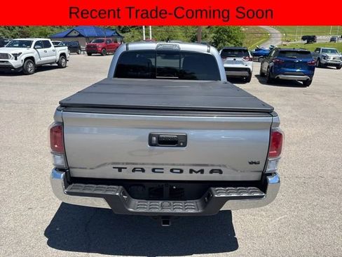 Used 2023 Toyota Tacoma TRD Off-Road AWD/4WD image 17