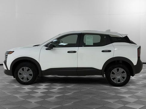 Used 2025 Nissan Kicks S FWD image 2