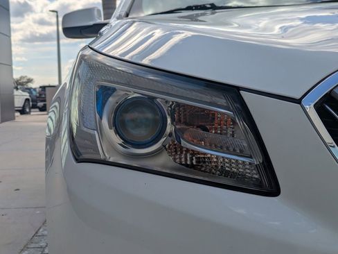 Used 2014 Buick LaCrosse image 10