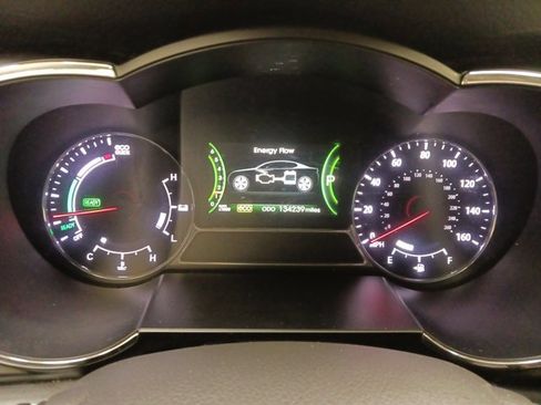 Used 2012 Kia Optima Hybrid w/ Hybrid Convenience Pkg image 18