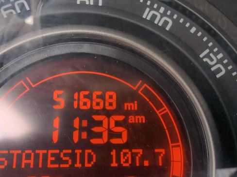 Used 2014 FIAT 500 GQ Edition w/ Comfort/Convenience Group FWD image 23