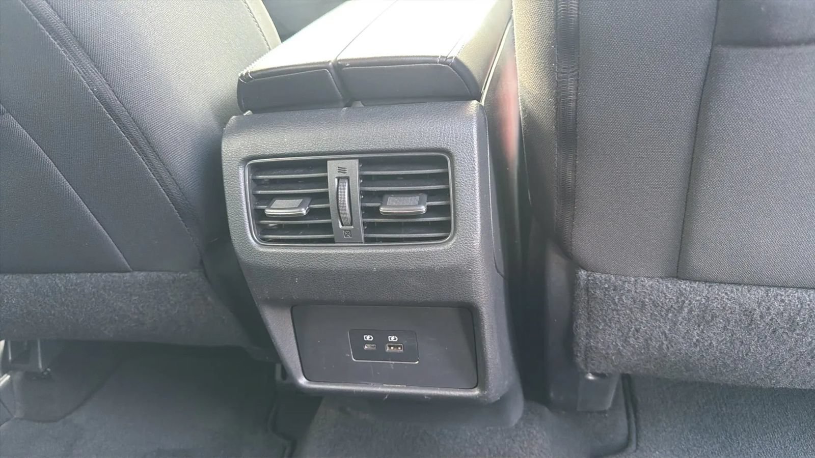 Used 2021 Nissan Rogue SV FWD image 16