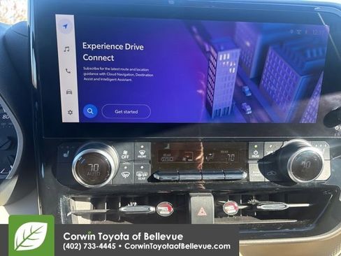 Certified 2023 Toyota Highlander XLE image 43