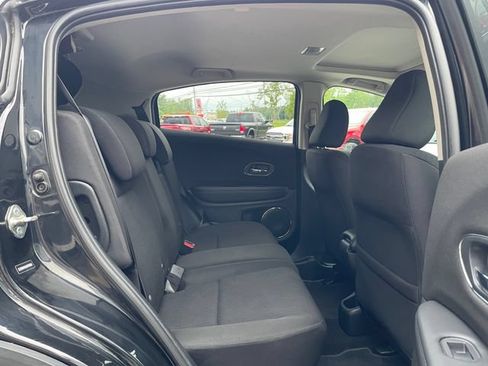 Used 2018 Honda HR-V EX image 15