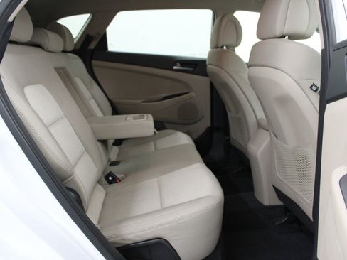 Used 2018 Hyundai Tucson SE FWD image 11