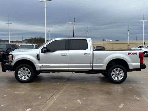 Used 2019 Ford F250 Platinum w/ Platinum Ultimate Package image 7