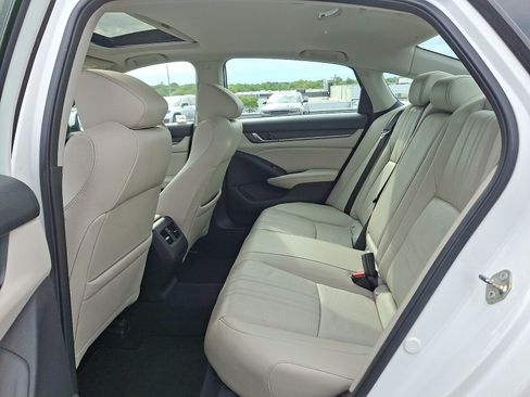 Used 2019 Honda Accord EX-L image 10