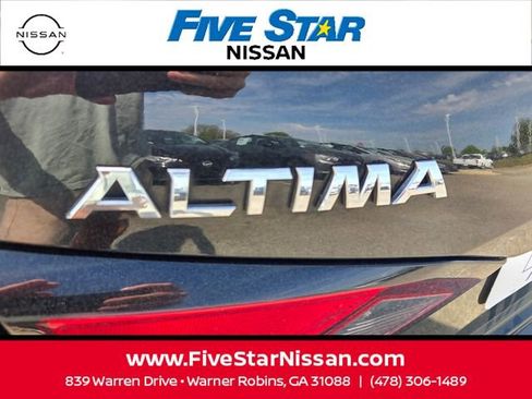 Used 2022 Nissan Altima 2.5 SV image 11