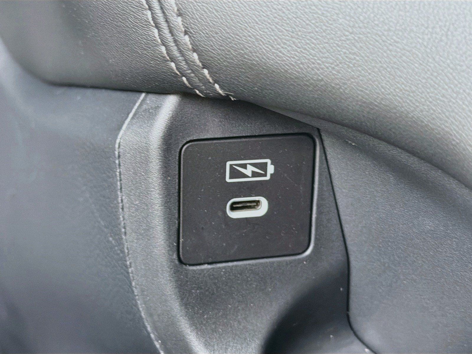 Used 2025 Honda HR-V EX-L image 16