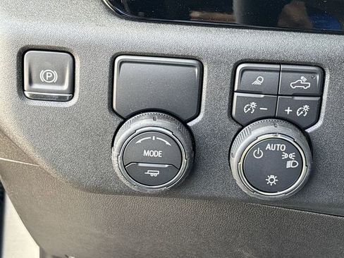 New 2026 Chevrolet Silverado 1500 LT w/ Texas Edition Plus image 18