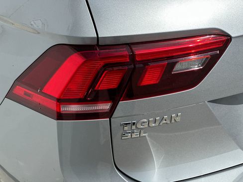 Used 2021 Volkswagen Tiguan SEL FWD image 29