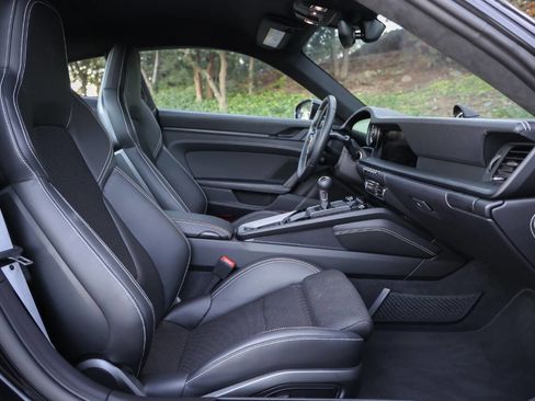 Used 2024 Porsche 911 GT3 image 87