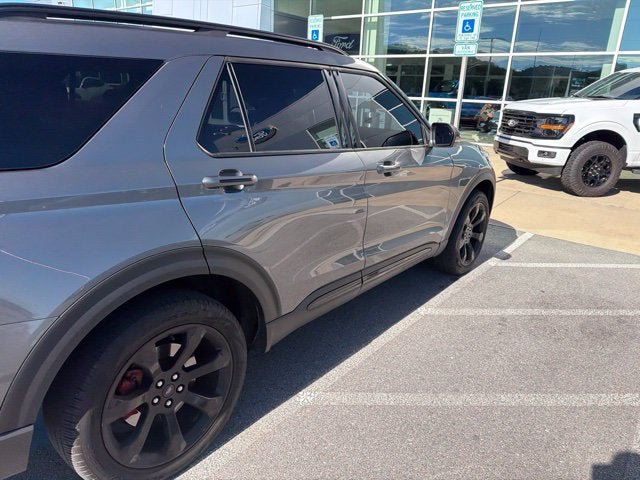 Used 2024 Ford Explorer ST w/ Equipment Group 401A AWD/4WD image 19