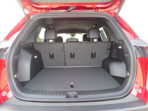 New 2026 Chevrolet Equinox LT w/ Convenience Package II image 11