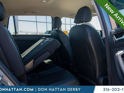 Used 2024 Volkswagen Tiguan SE FWD image 21