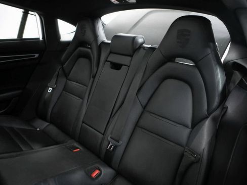 Certified 2022 Porsche Panamera Platinum Edition image 30