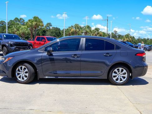 Used 2026 Toyota Corolla LE FWD image 25
