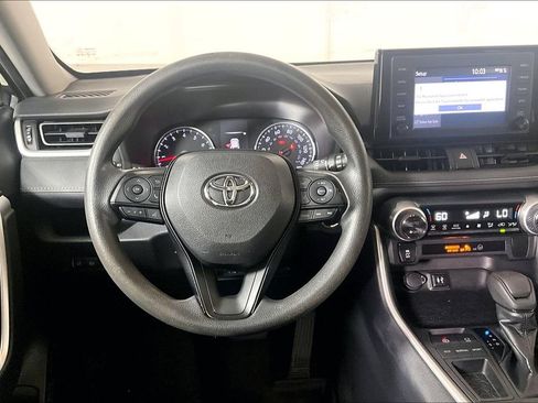Used 2019 Toyota RAV4 XLE image 5