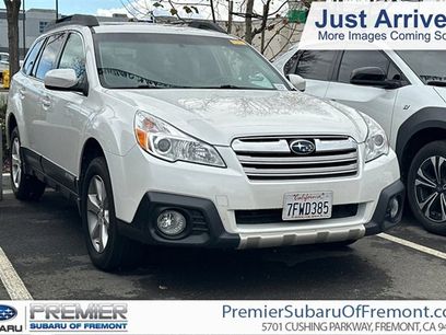 Used 2014 Subaru Outback 3.6R Limited w/ Moonroof Package