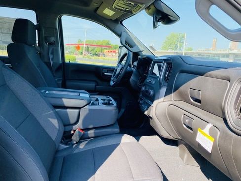 New 2025 Chevrolet Silverado 2500 Custom image 19