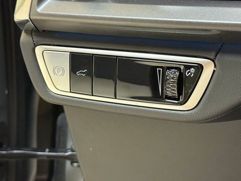 New 2026 Cadillac Vistiq Sport AWD/4WD image 19