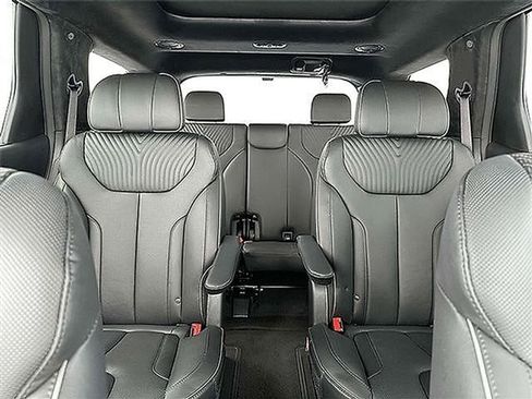 Used 2025 Hyundai Palisade Calligraphy AWD/4WD image 19