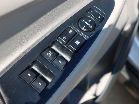 Used 2016 Hyundai Tucson Sport FWD image 13